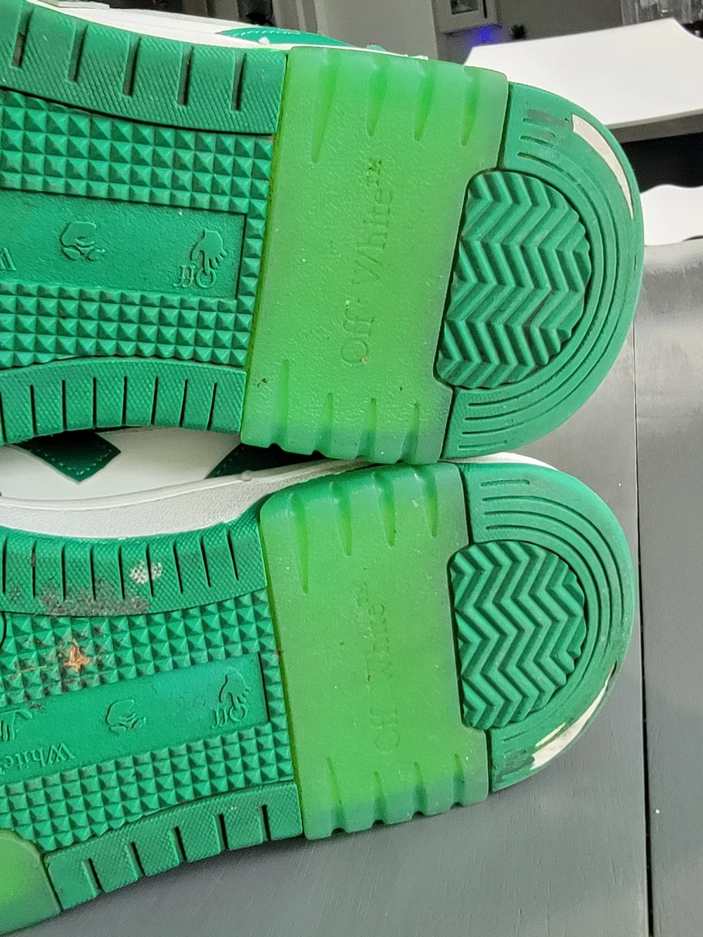 Off-White Out Of Office OOO Sneakers White Green Low Top Size 43 / US 10 Men